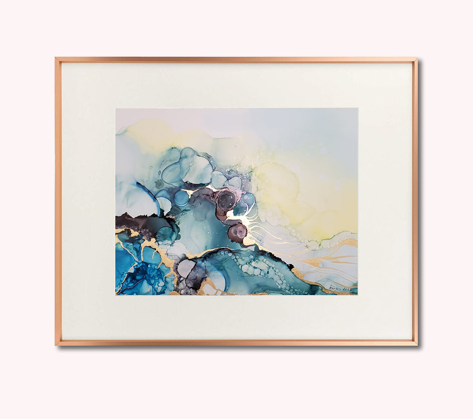 Between Sky And Ocean - Anna Manukyan